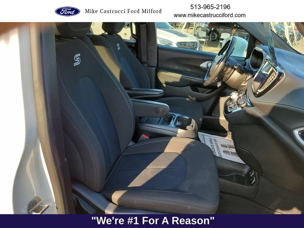 Used 2021 Chrysler Pacifica Touring w/ S Appearance Package FWD image 31
