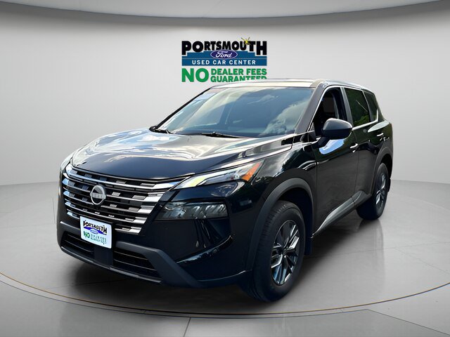 Used 2025 Nissan Rogue S AWD/4WD image 14
