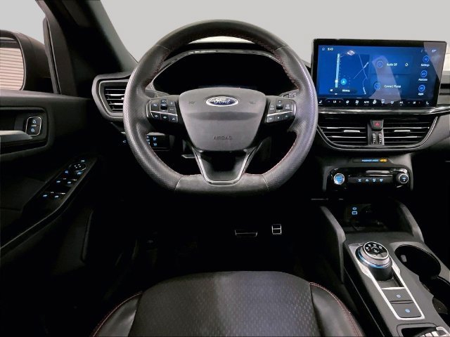 Certified 2023 Ford Escape ST-Line w/ Tech Pack #1 AWD/4WD image 5