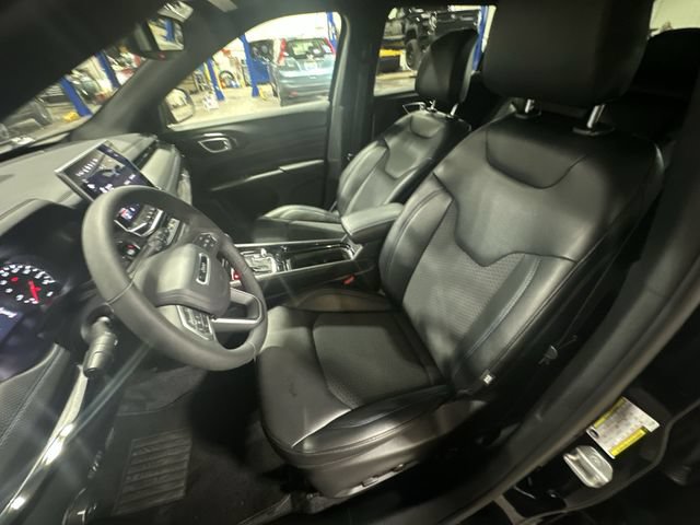 Used 2026 Jeep Compass Latitude AWD/4WD image 17