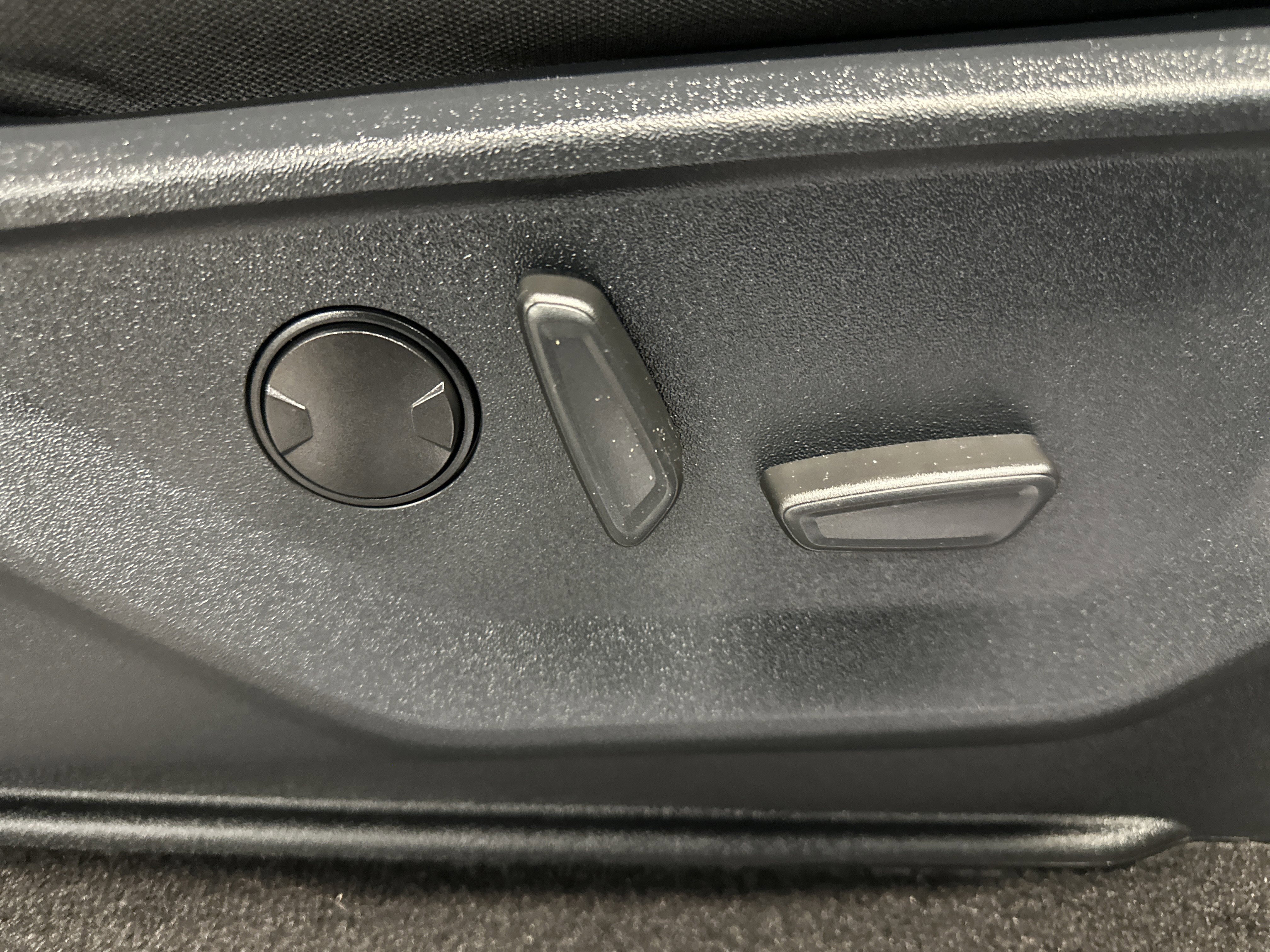 Certified 2023 Ford F150 XLT w/ Equipment Group 302A High image 25