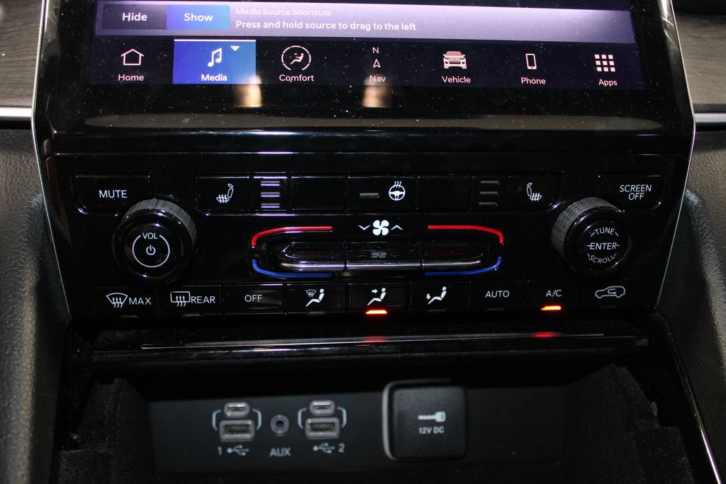 Used 2022 Jeep Grand Cherokee Limited AWD/4WD image 30