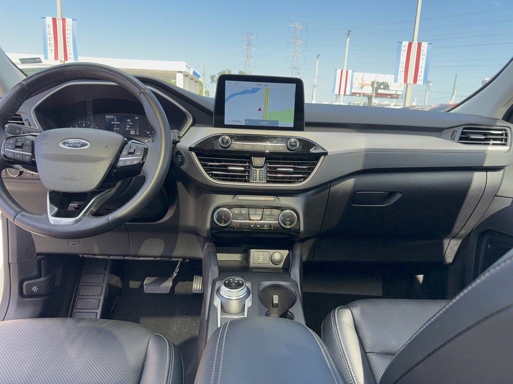 Certified 2022 Ford Escape SEL image 28