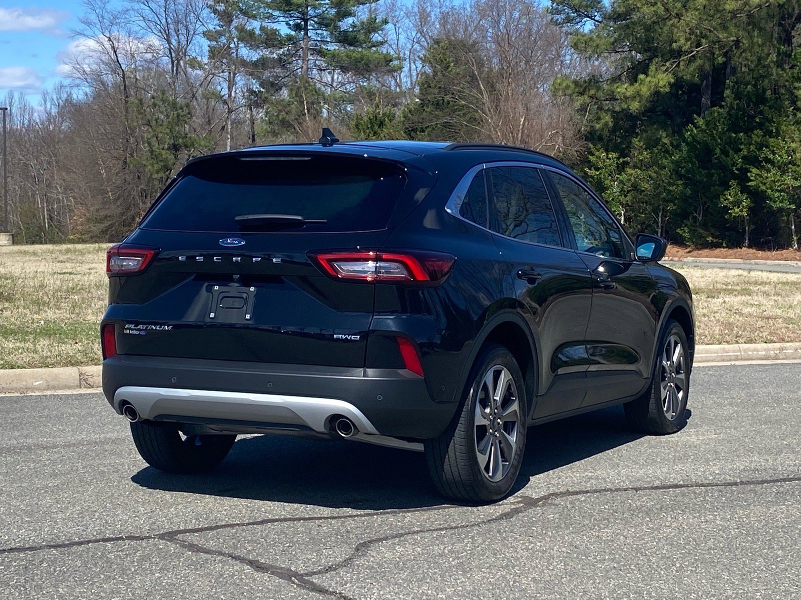 Certified 2023 Ford Escape Platinum w/ Premium Technology Package AWD/4WD image 4
