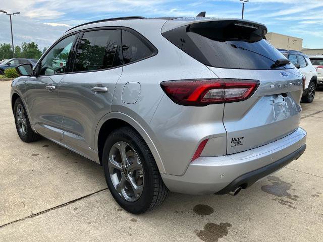 Certified 2023 Ford Escape ST-Line w/ Tech Pack #1 FWD image 4