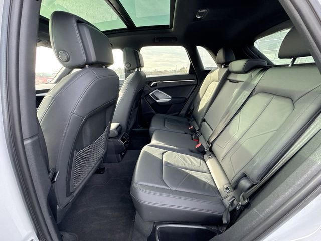 Used 2025 Audi Q3 2.0T Premium image 22