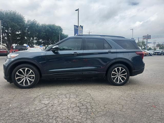 Certified 2023 Ford Explorer ST-Line w/ Class IV Trailer Tow Package image 2