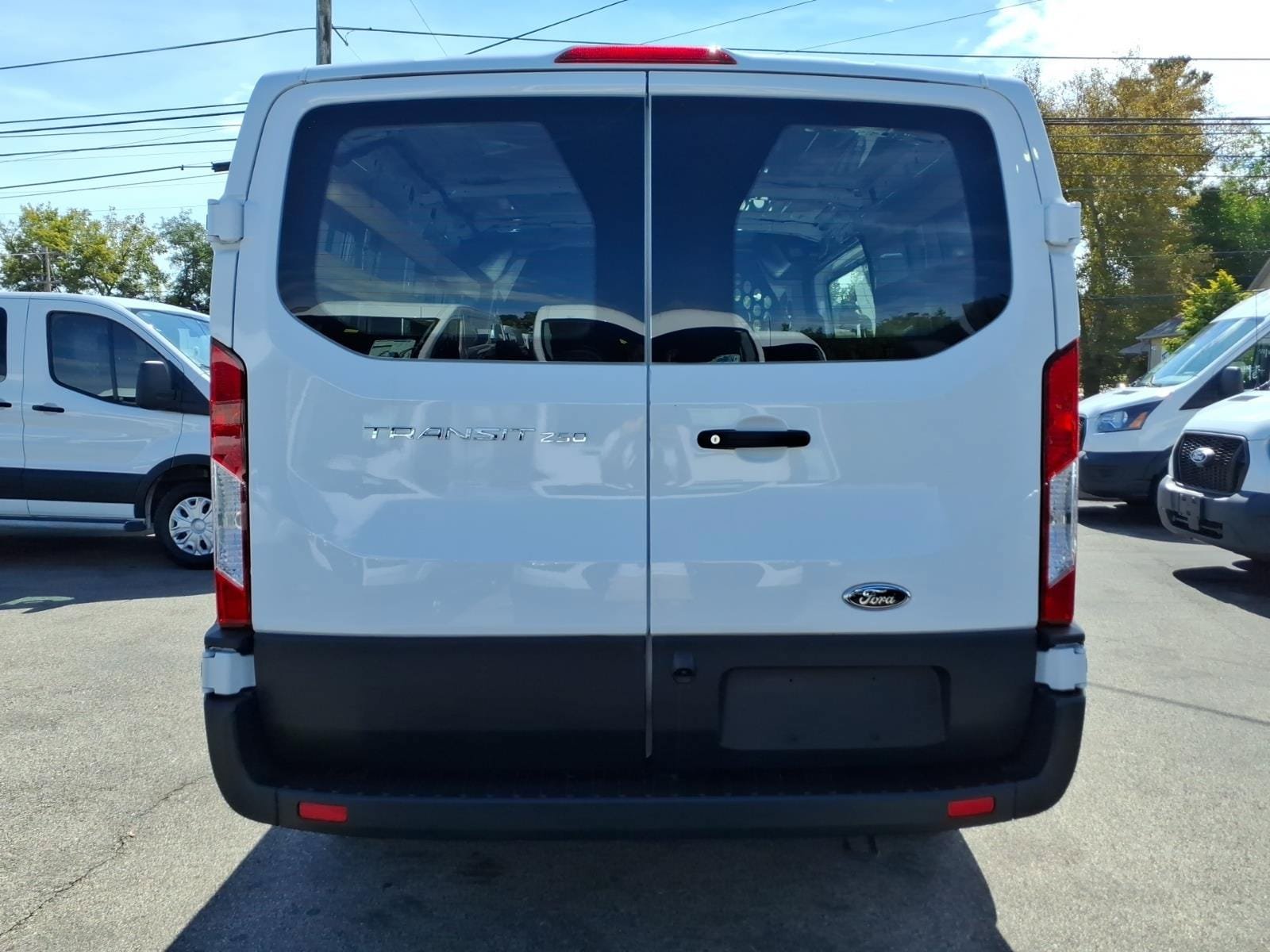 Certified 2025 Ford Transit 250 Low Roof w/ Exterior Upgrade Package RWD image 4