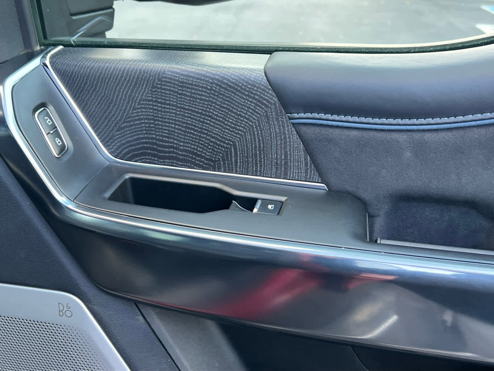 Certified 2025 Ford F350 Platinum image 17