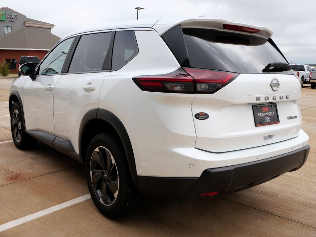Used 2024 Nissan Rogue SV AWD/4WD image 6