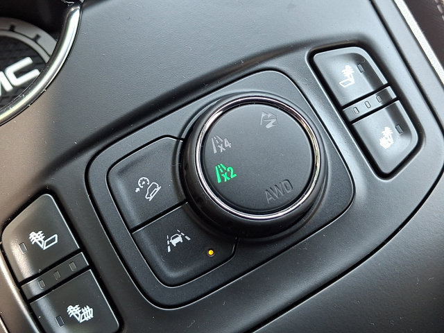 Used 2024 GMC Terrain SLT w/ Infotainment Package II AWD/4WD image 30
