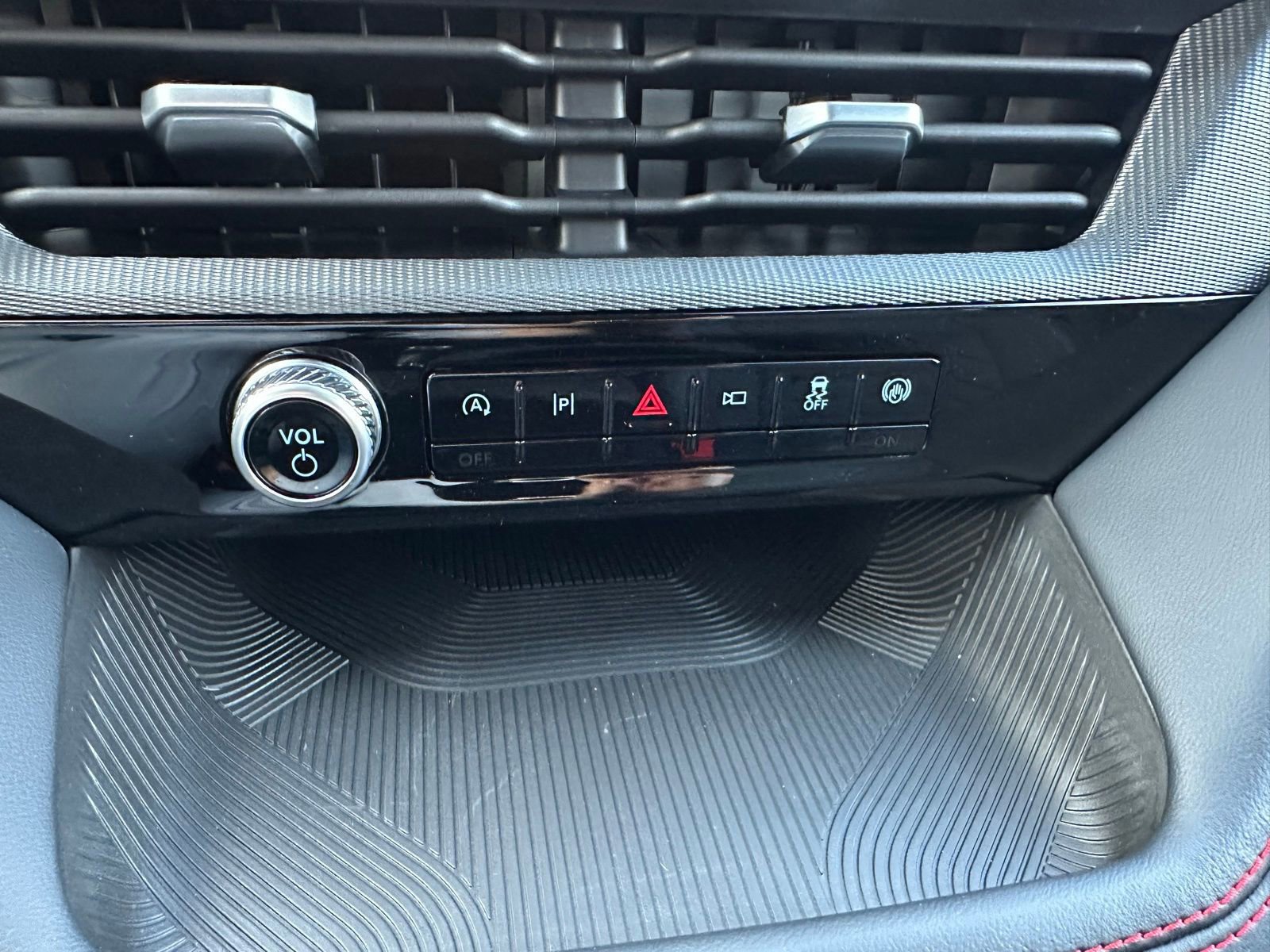 Certified 2025 Ford Explorer ST-Line image 53