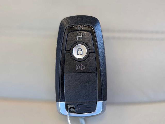 Certified 2018 Ford Edge SEL w/ Equipment Group 201A AWD/4WD image 34