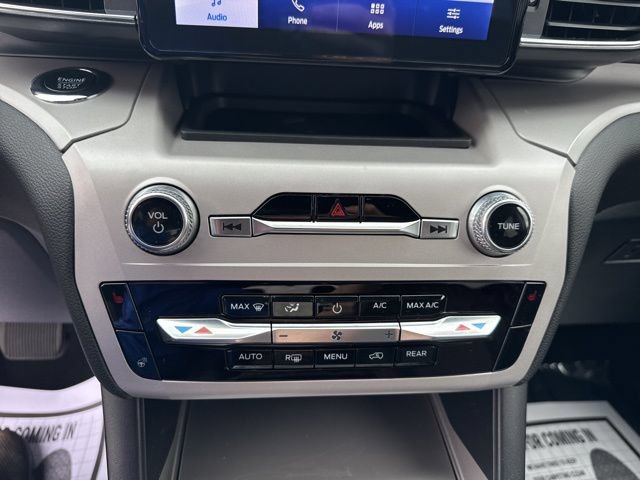 Certified 2024 Ford Explorer XLT w/ Equipment Group 202A AWD/4WD image 24