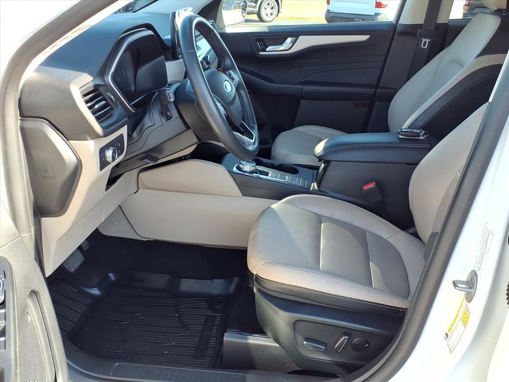 Certified 2022 Ford Escape SEL w/ Technology Package image 17