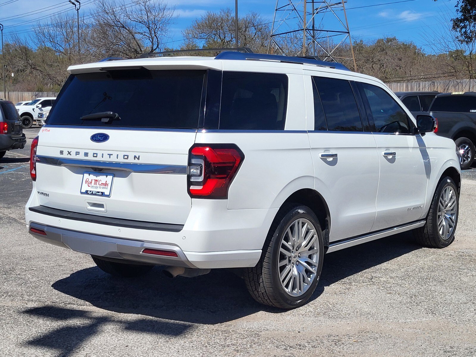 Certified 2023 Ford Expedition Platinum image 4
