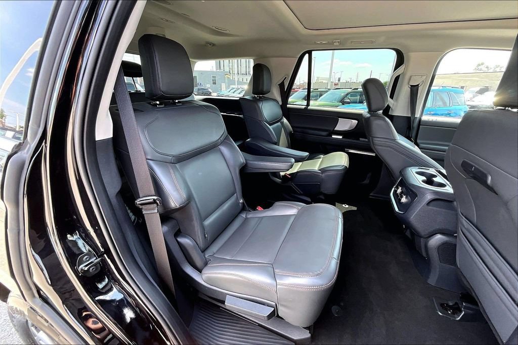 Certified 2025 Ford Expedition Active RWD image 26