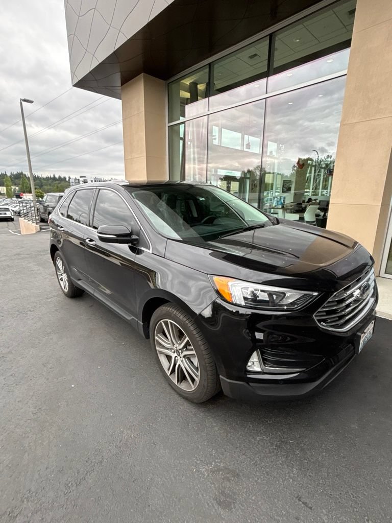 Certified 2023 Ford Edge Titanium AWD/4WD image 1