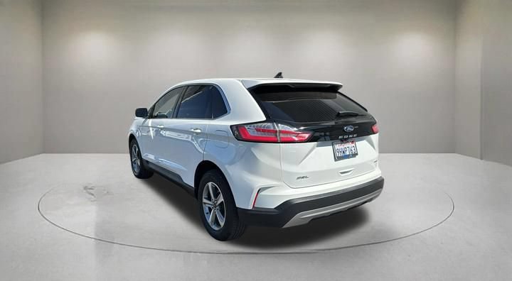 Certified 2024 Ford Edge SEL w/ Convenience Package AWD/4WD image 4