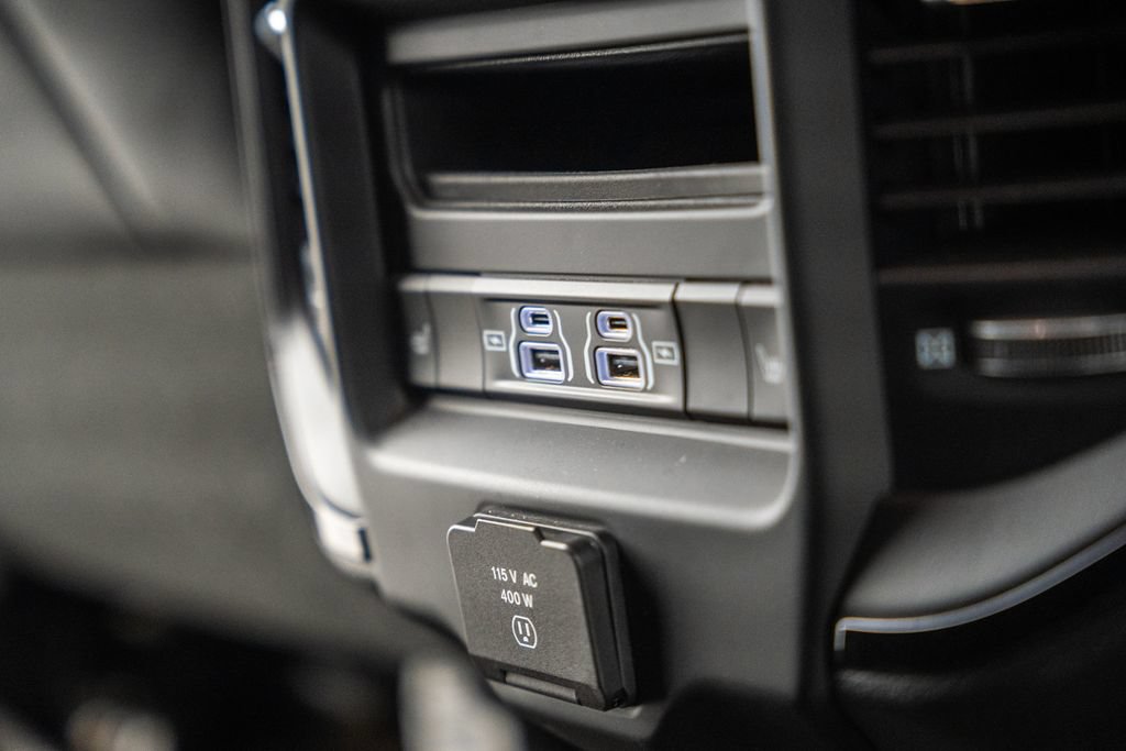 Used 2023 RAM 3500 Limited AWD/4WD image 43