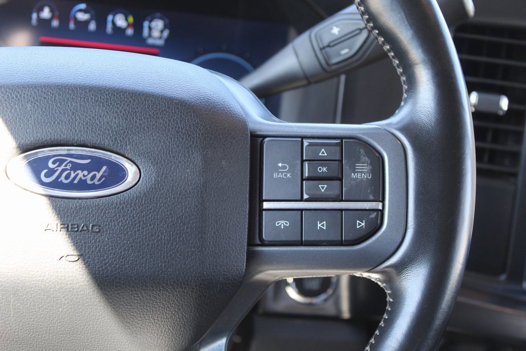 Certified 2023 Ford F250 Lariat w/ Sport Appearance Package image 18