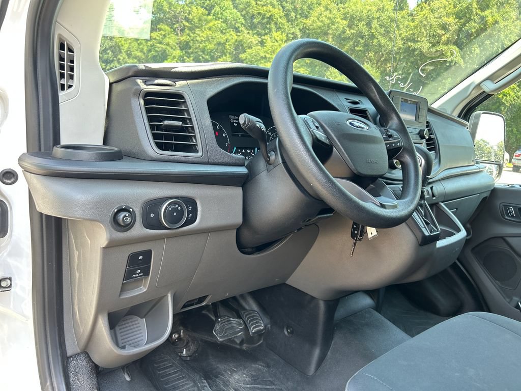 Certified 2025 Ford Transit 250 Low Roof w/ Exterior Upgrade Package RWD image 10