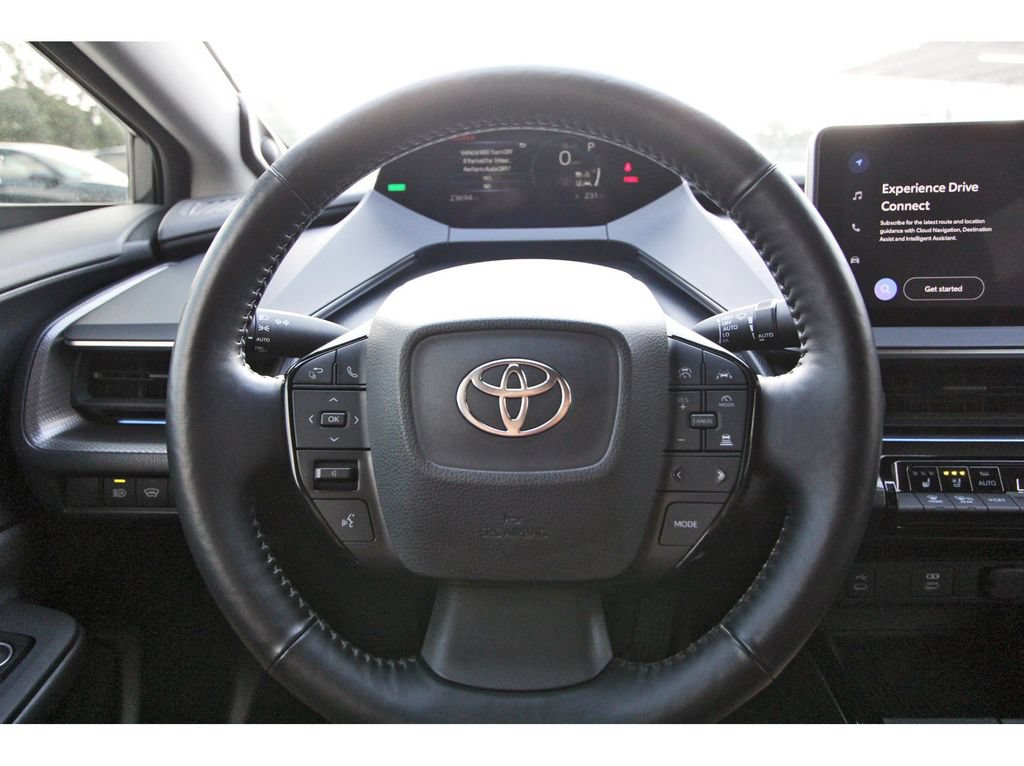 Used 2023 Toyota Prius Limited w/ Limited Premium Package FWD image 15