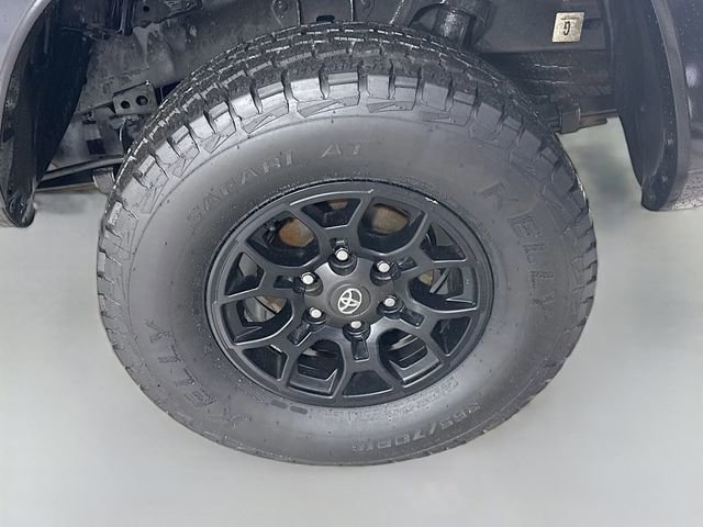 Used 2020 Toyota Tacoma SR5 image 28