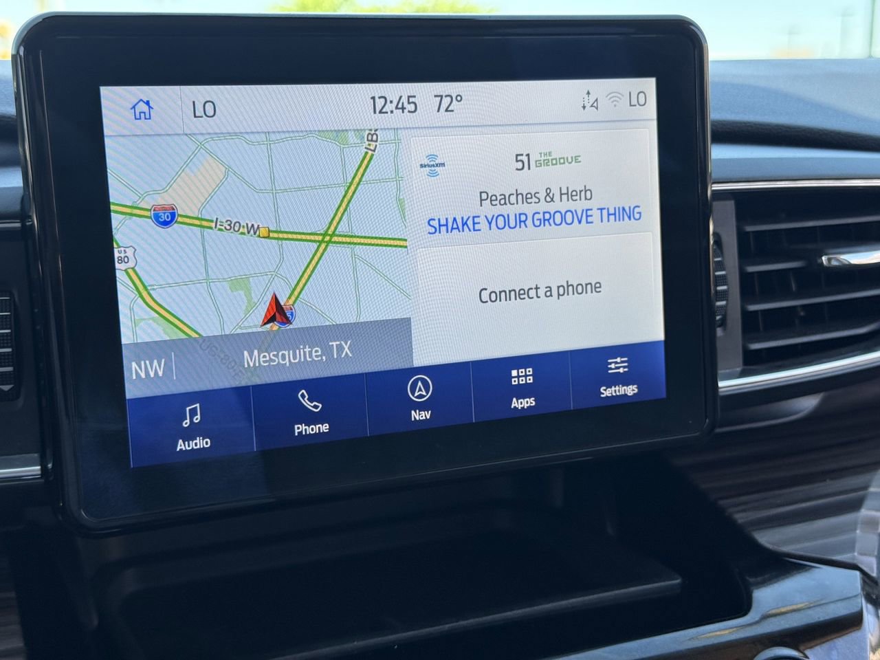 Certified 2022 Ford Explorer Limited w/ Equipment Group 301A image 17