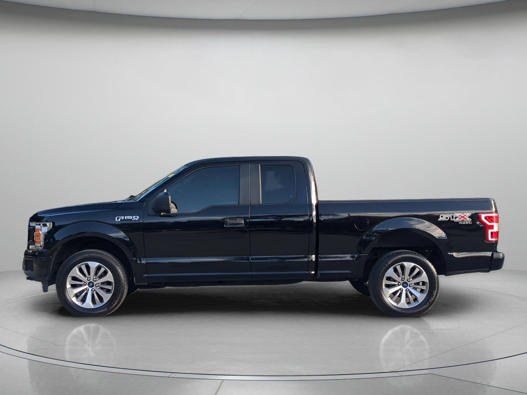 Certified 2018 Ford F150 XL w/ Equipment Group 101A Mid AWD/4WD image 43