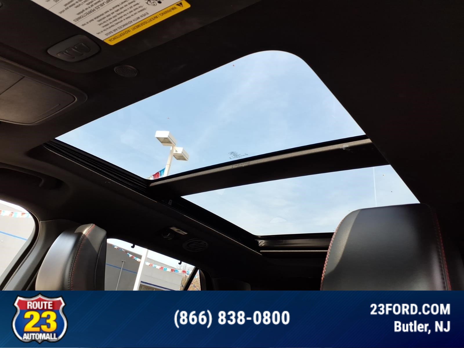 Certified 2025 Ford Explorer ST-Line w/ Premium Package AWD/4WD image 26