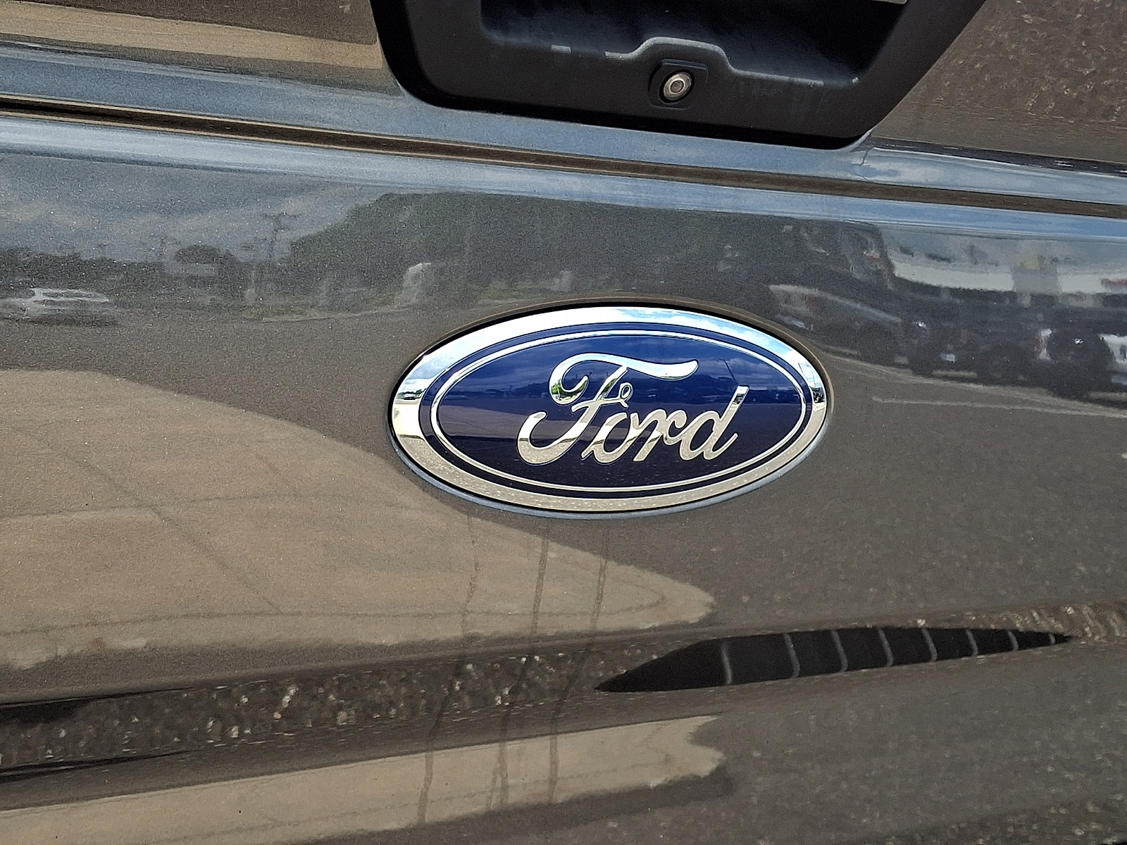 Certified 2017 Ford F150 XLT w/ Equipment Group 302A Luxury AWD/4WD image 30
