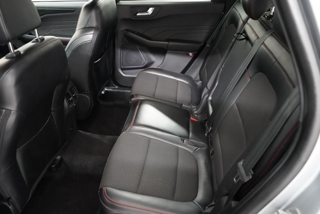 Certified 2024 Ford Escape ST-Line AWD/4WD image 27