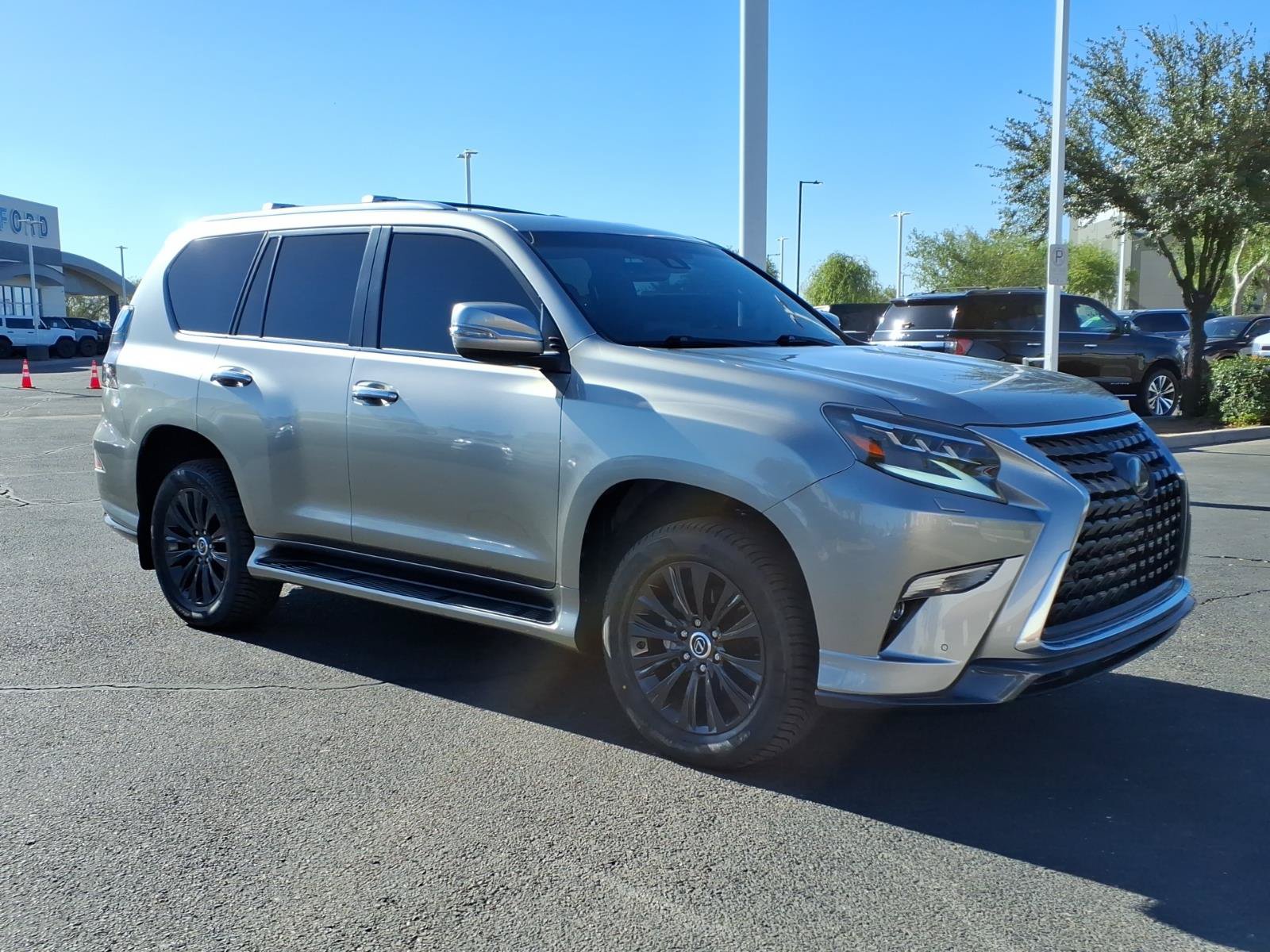 Used 2023 Lexus GX 460 Premium w/ Accessory Package AWD/4WD image 8
