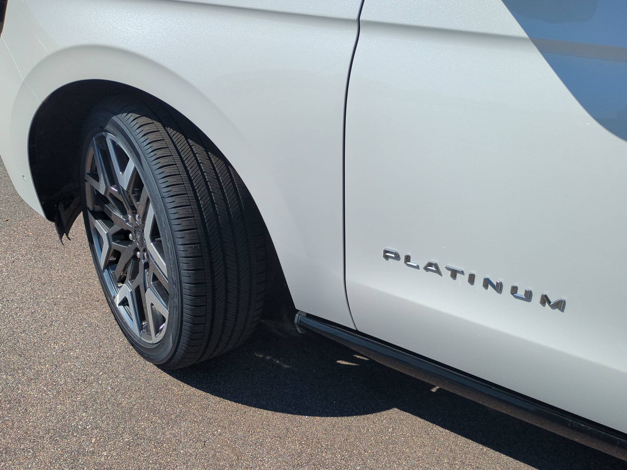 Certified 2025 Ford Expedition Max Platinum w/ Platinum Ultimate Package AWD/4WD image 12