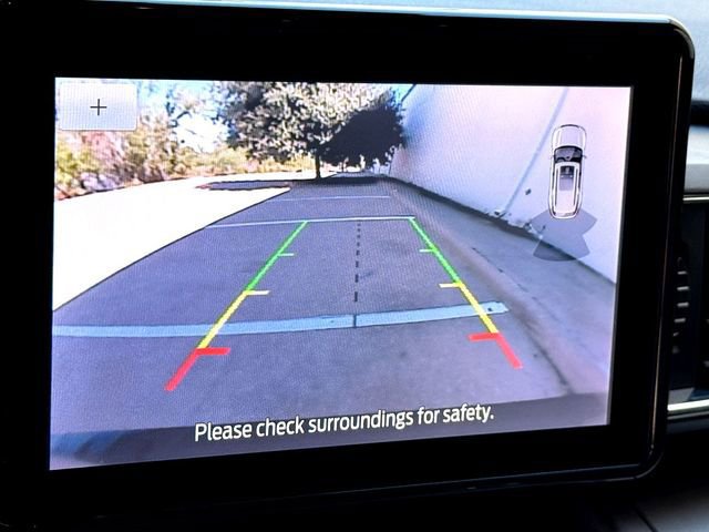 Certified 2021 Ford Explorer XLT w/ Equipment Group 202A image 21