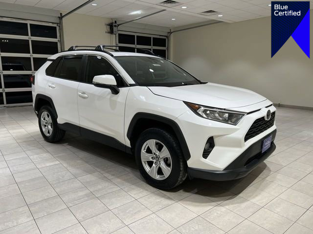 Used 2020 Toyota RAV4 XLE w/ Convenience Package image 1