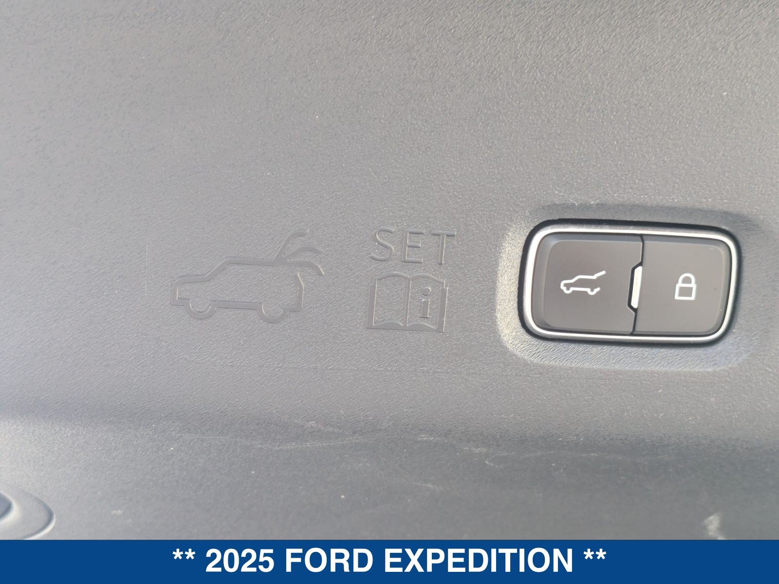 Certified 2025 Ford Expedition Active RWD image 15