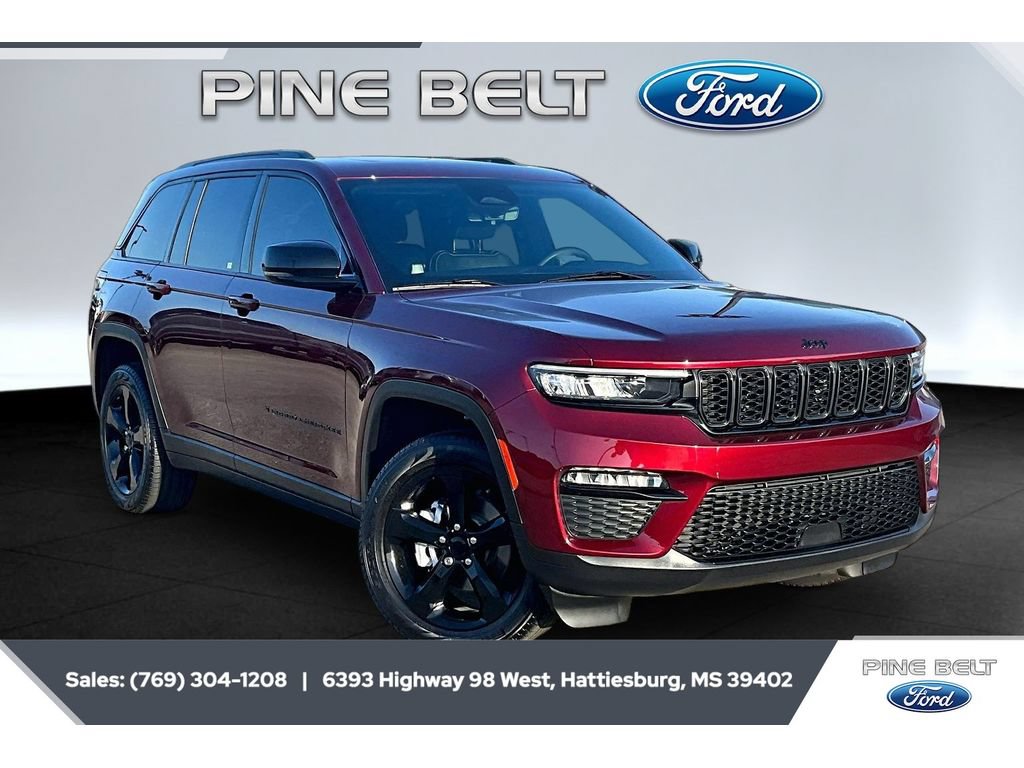 Used 2025 Jeep Grand Cherokee Limited w/ Black Appearance Package