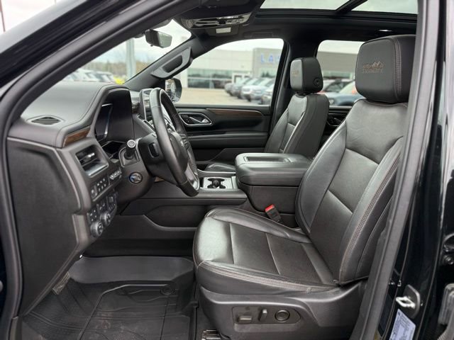 Used 2023 Chevrolet Suburban High Country image 24