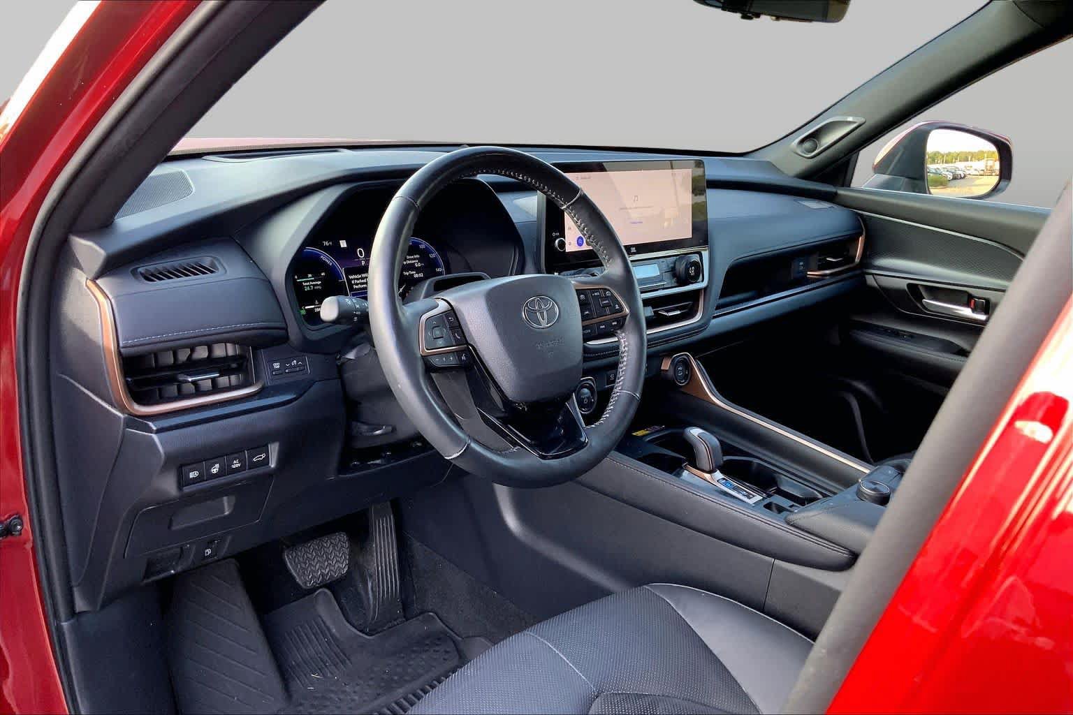Used 2024 Toyota Grand Highlander AWD Hybrid image 17