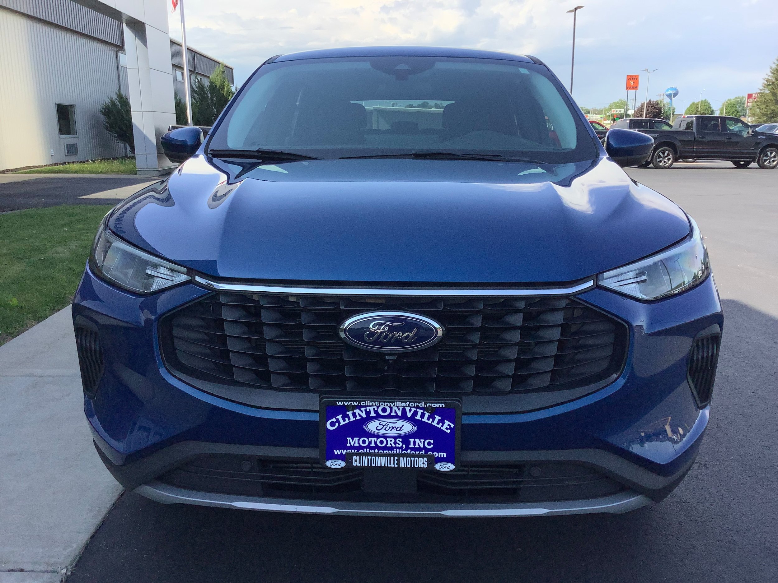Certified 2023 Ford Escape Active w/ Tech Pack #2 AWD/4WD image 3