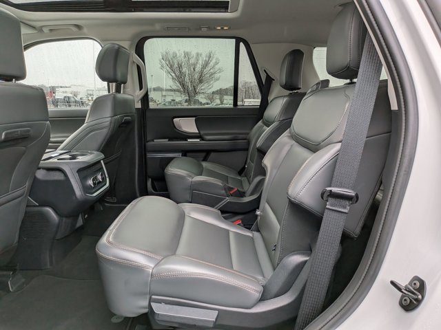 Certified 2025 Ford Expedition Active image 29