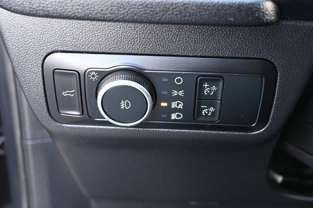 Certified 2024 Ford Escape Platinum AWD/4WD image 34