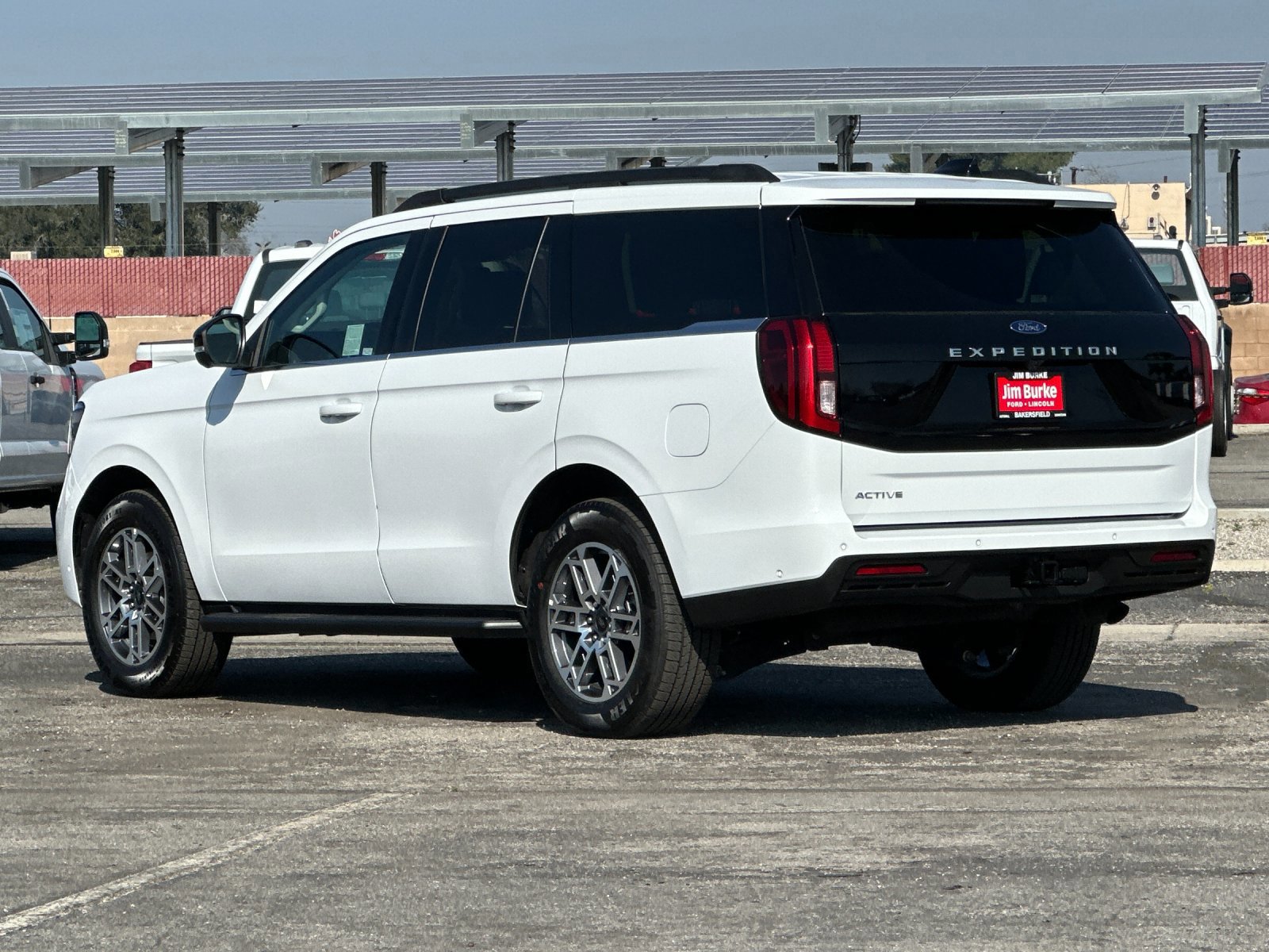 Certified 2025 Ford Expedition Active image 3