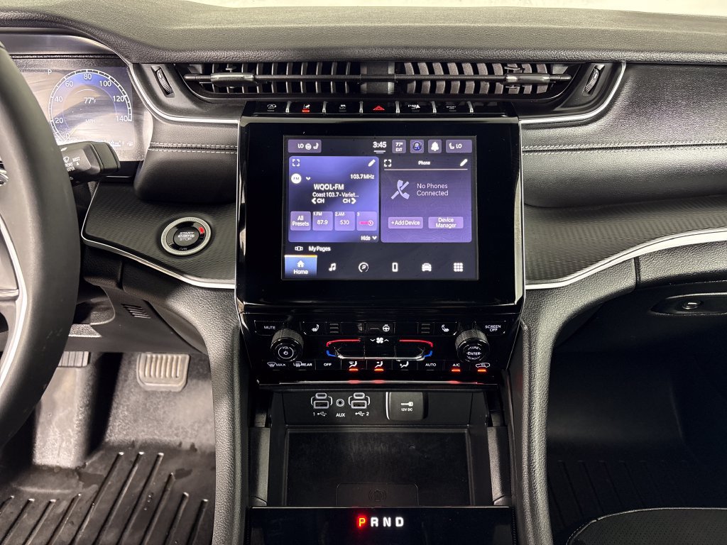 Used 2025 Jeep Grand Cherokee L Altitude RWD image 31