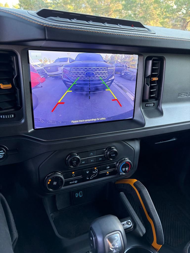 Certified 2024 Ford Bronco Badlands w/ Sasquatch Package AWD/4WD image 5