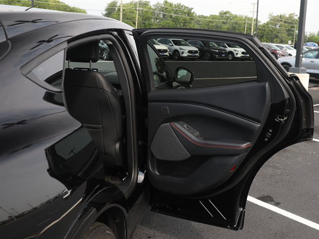 Certified 2025 Ford Mustang Mach-E Premium w/ Sport Appearance Package AWD/4WD image 33