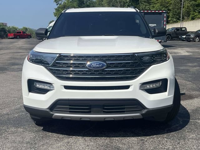 Certified 2022 Ford Explorer XLT w/ Equipment Group 202A AWD/4WD image 9