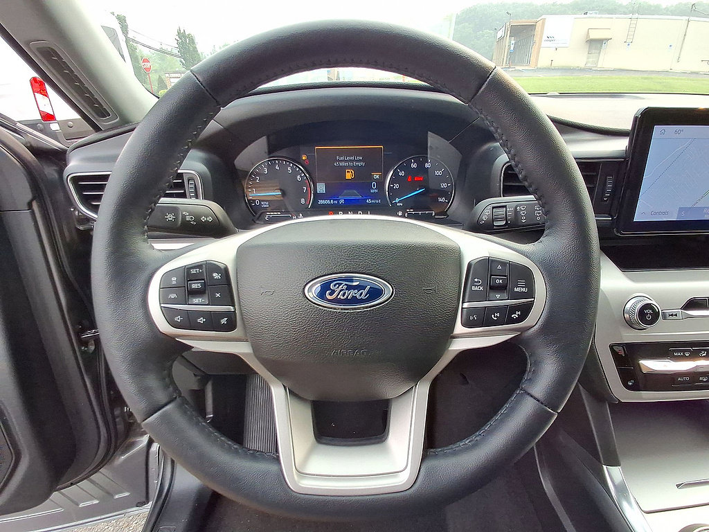 Certified 2023 Ford Explorer XLT w/ Equipment Group 202A AWD/4WD image 22